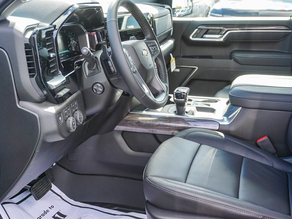 New 2026 Chevrolet Silverado 1500 LTZ image 17