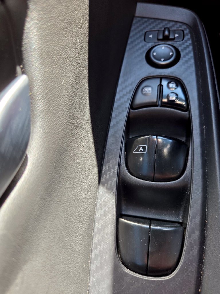Used 2024 Nissan Sentra SV FWD image 20