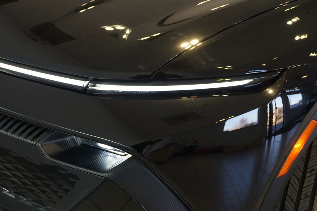 New 2026 Chevrolet Equinox EV LT image 25