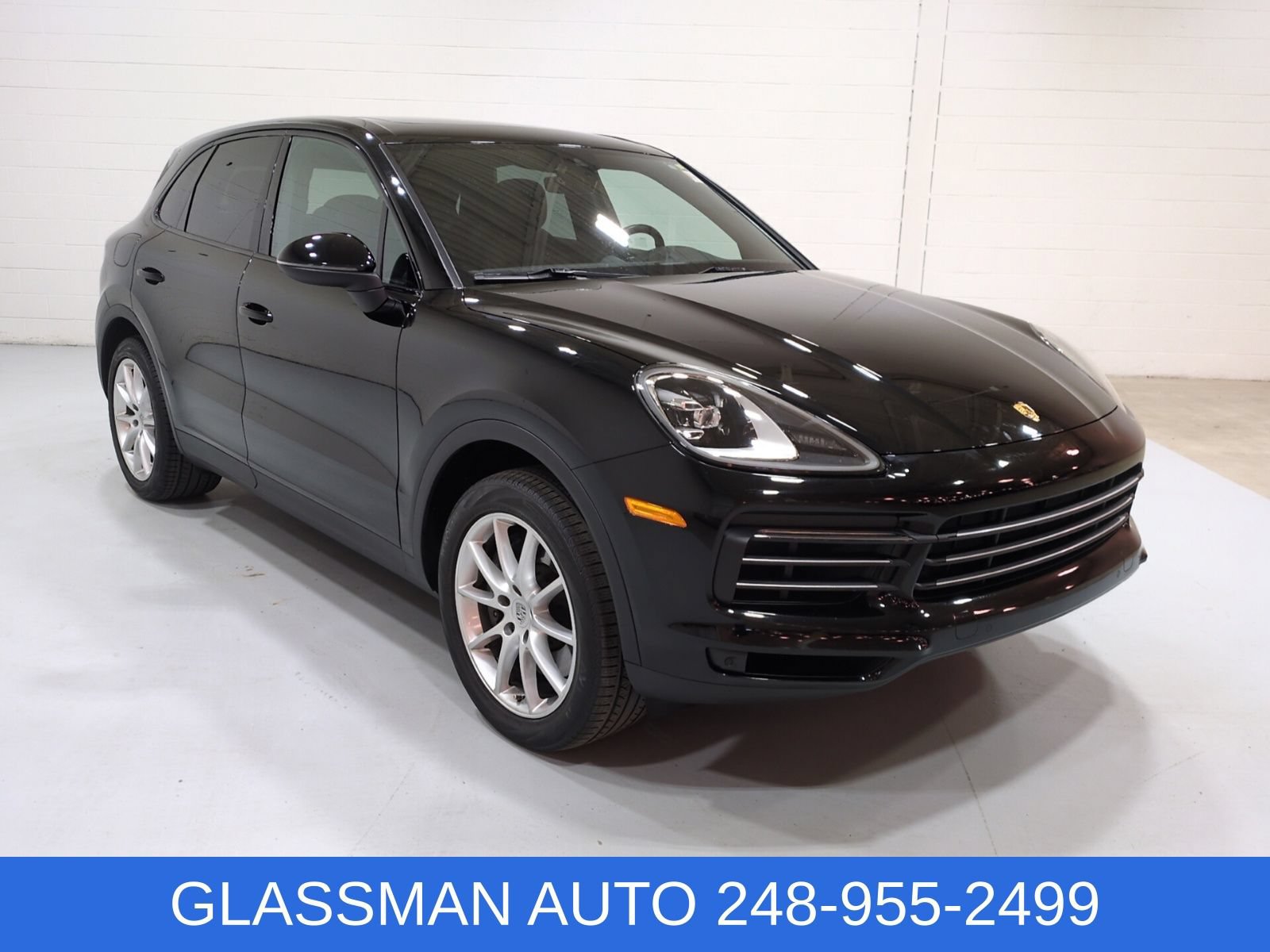 Used 2022 Porsche Cayenne w/ Premium Package AWD/4WD image 1