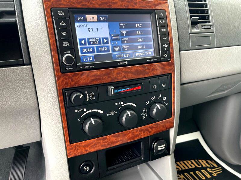 Used 2008 Dodge Durango SLT w/ Technology Group II image 31