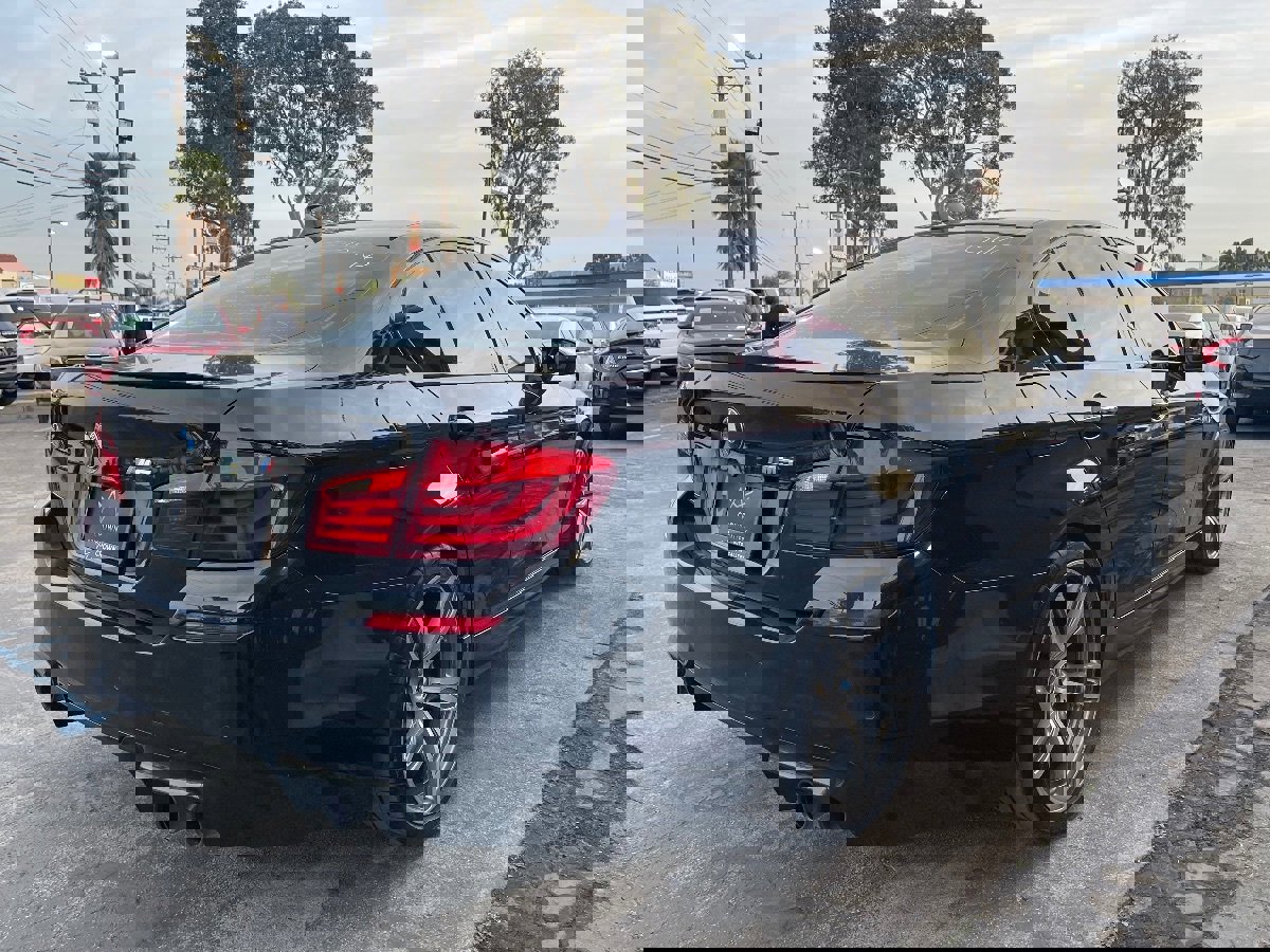 Used 2013 BMW M5 w/ Executive Pkg image 5