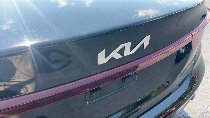 Used 2024 Kia Forte LXS FWD image 10