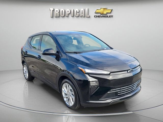 New 2027 Chevrolet Bolt LT w/ Comfort Package image 4