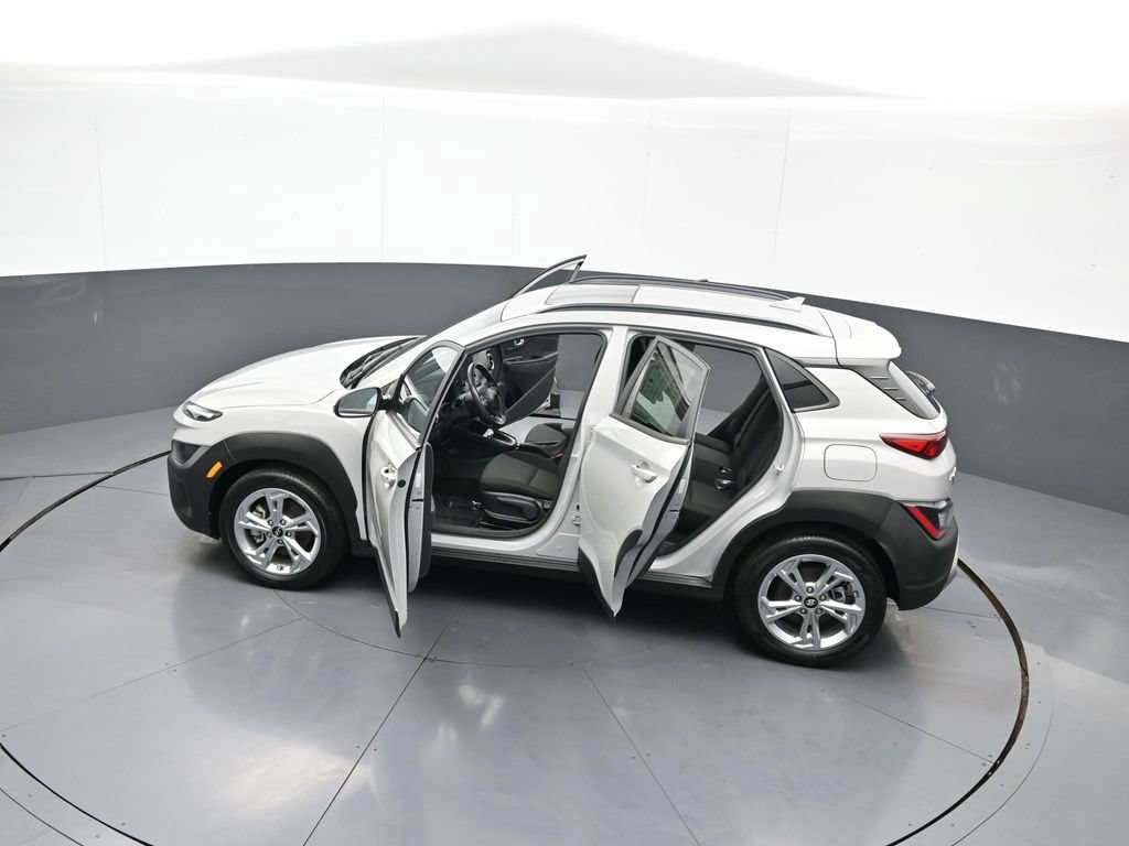 Certified 2022 Hyundai Kona SEL w/ Convenience Package AWD/4WD image 45