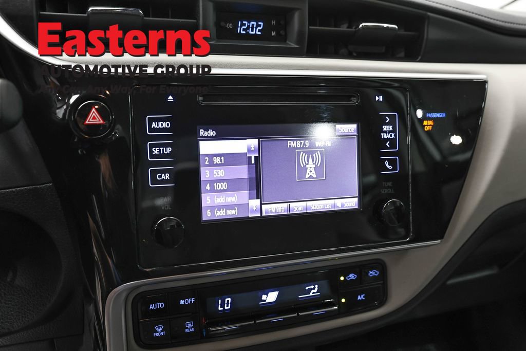 Used 2019 Toyota Corolla LE FWD image 18