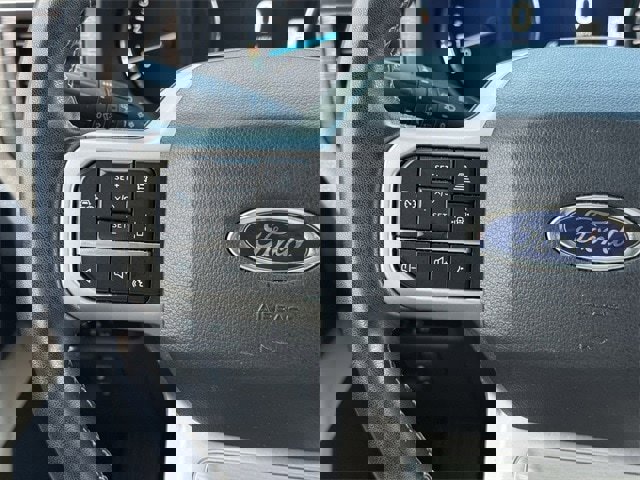 Used 2024 Ford Expedition Limited image 14