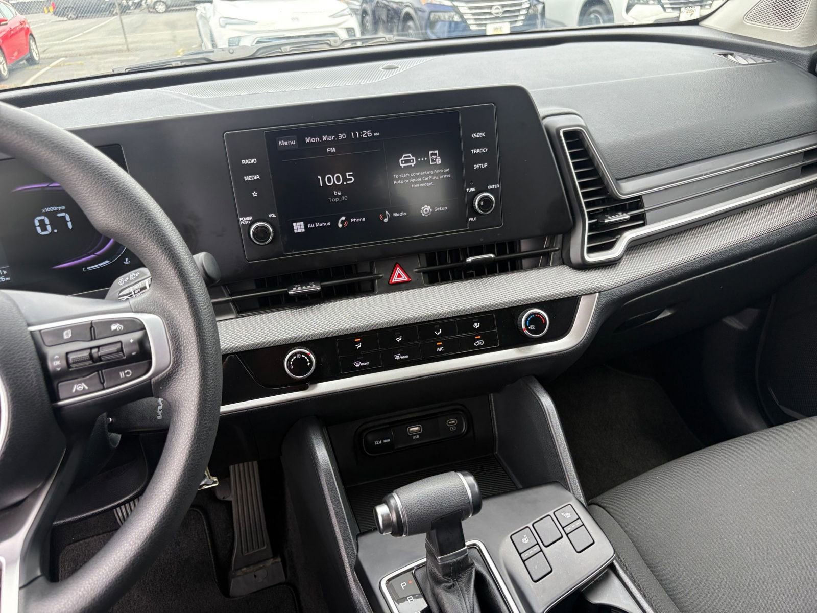 Used 2025 Kia Sportage LX image 17