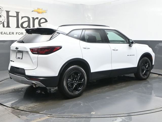 New 2025 Chevrolet Blazer LT w/ Midnight/Sport Edition AWD/4WD image 28