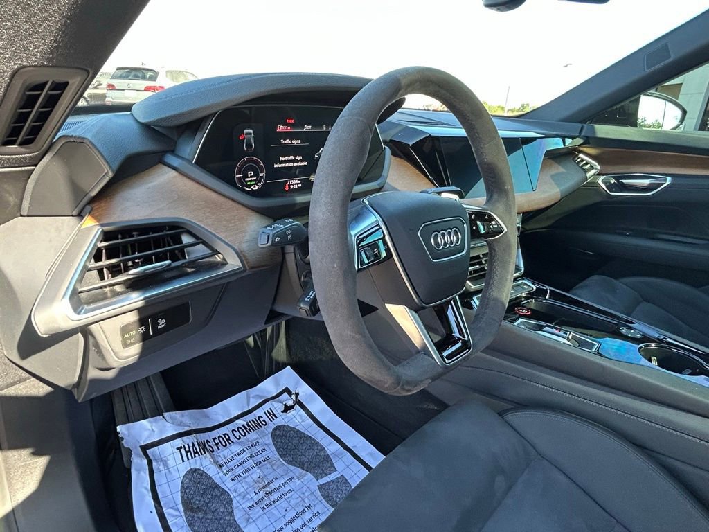 Used 2023 Audi e-tron GT Premium Plus AWD/4WD image 21