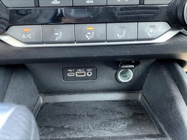Used 2022 Nissan Altima 2.5 SV FWD image 17