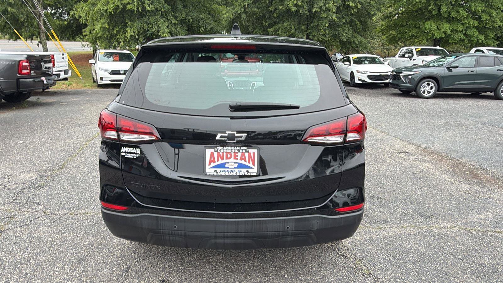 Certified 2024 Chevrolet Equinox LS w/ Midnight Edition FWD image 6