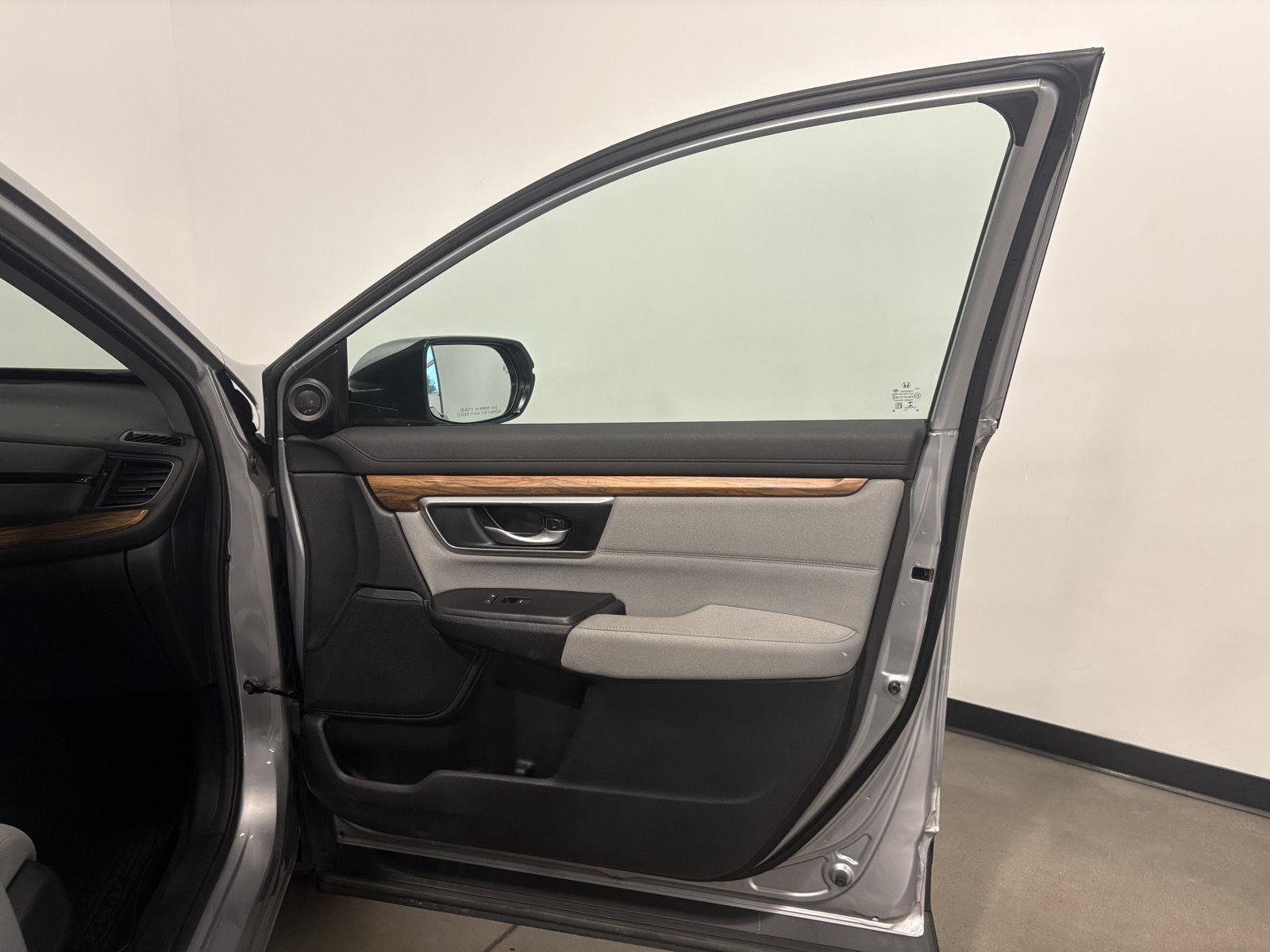 Used 2022 Honda CR-V EX image 41