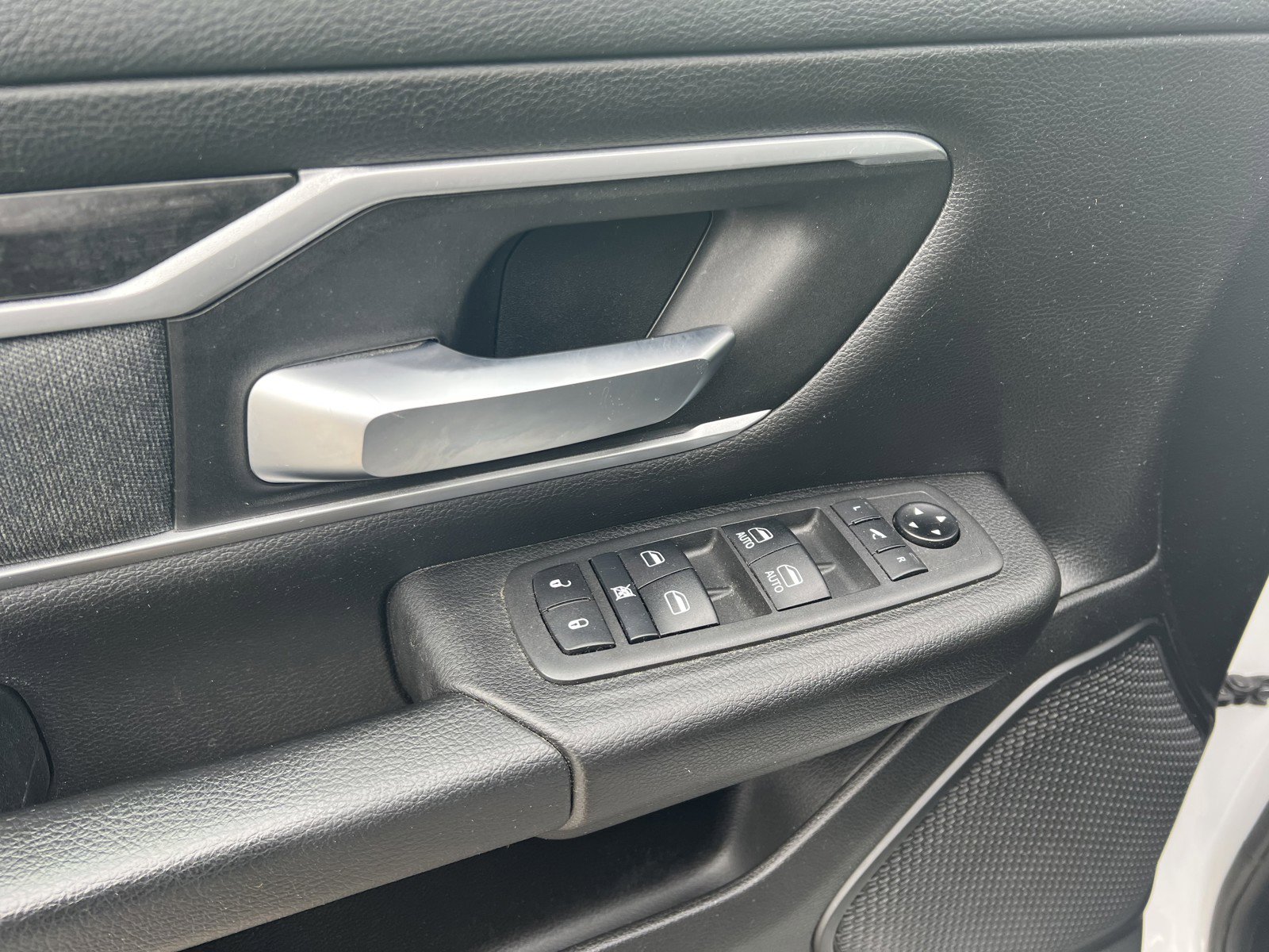 Used 2021 RAM 1500 Big Horn image 11