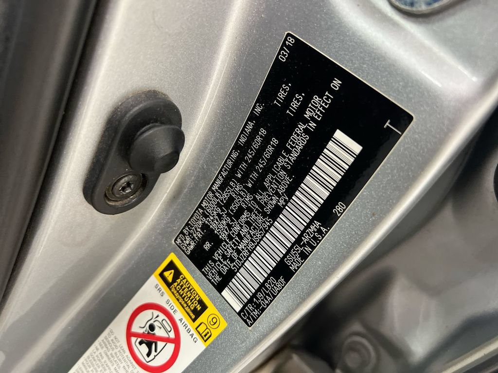 Used 2018 Toyota Highlander XLE AWD/4WD image 29