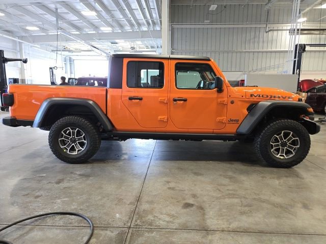 New 2025 Jeep Gladiator Mojave w/ Convenience Group image 2