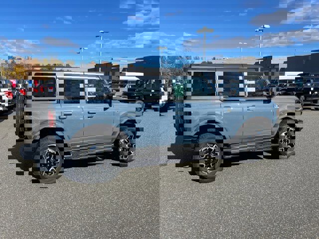 New 2025 Ford Bronco Outer Banks image 6