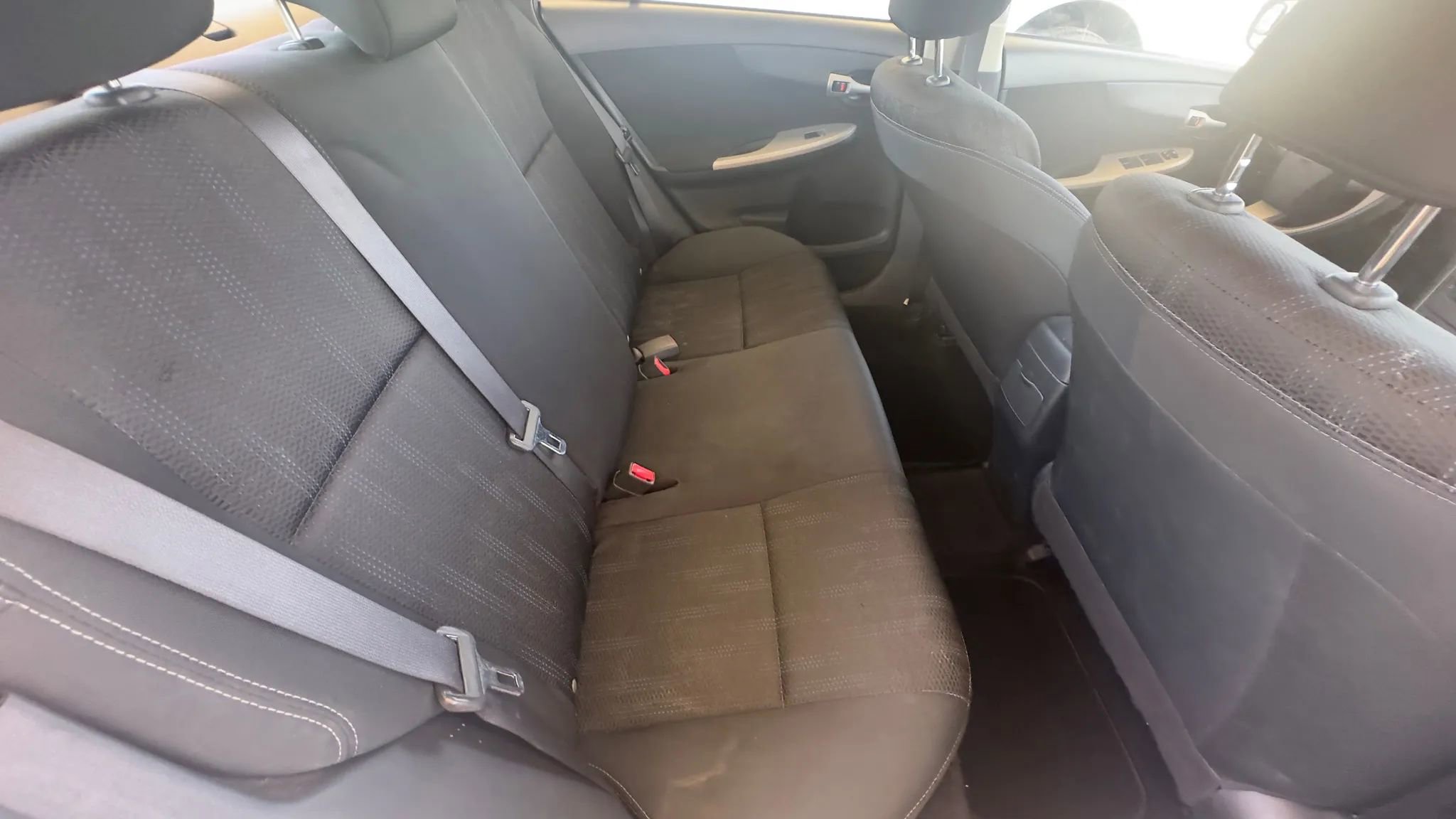 Used 2012 Toyota Corolla S image 29