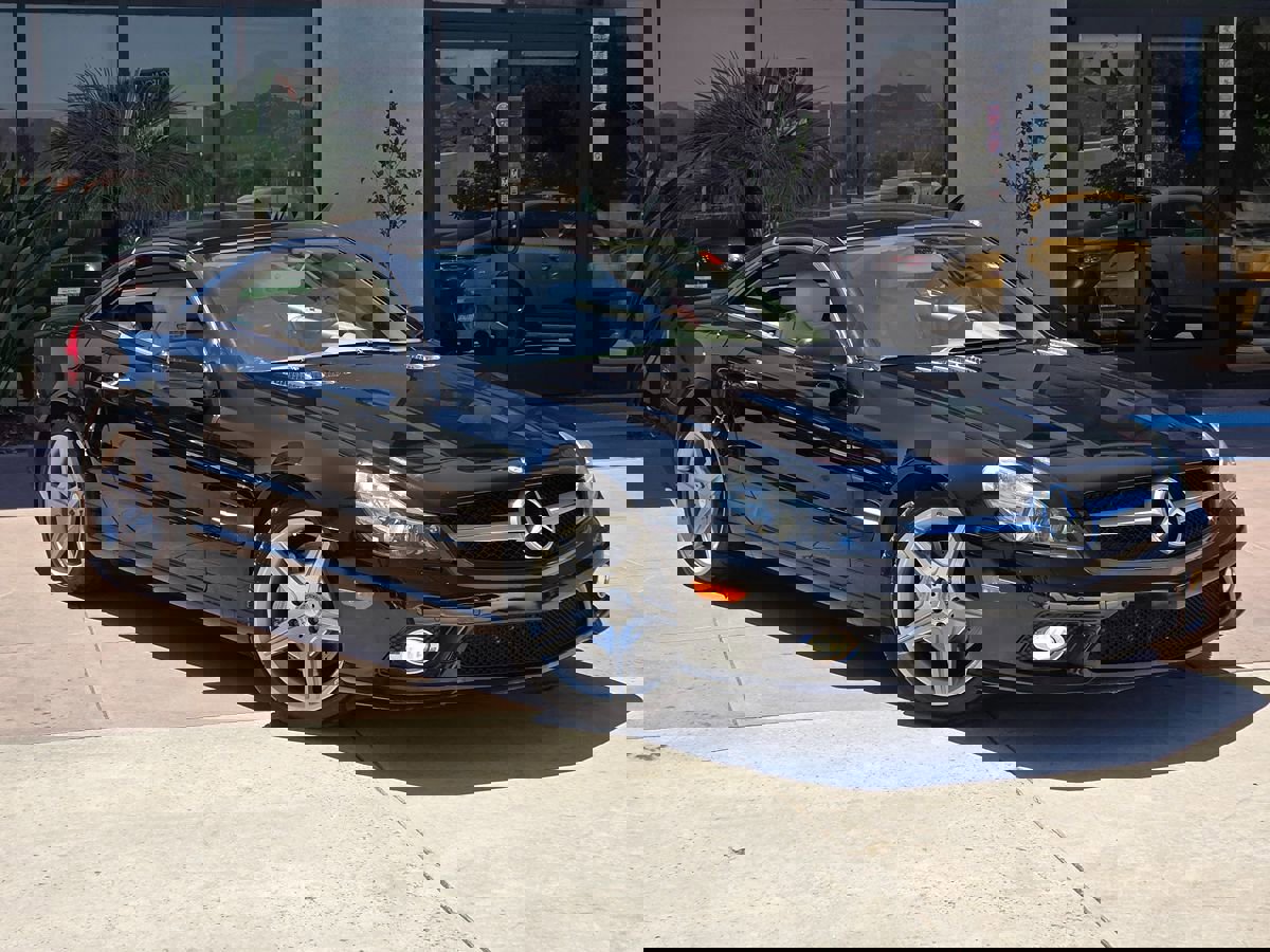 Used 2012 Mercedes-Benz SL 550 image 3