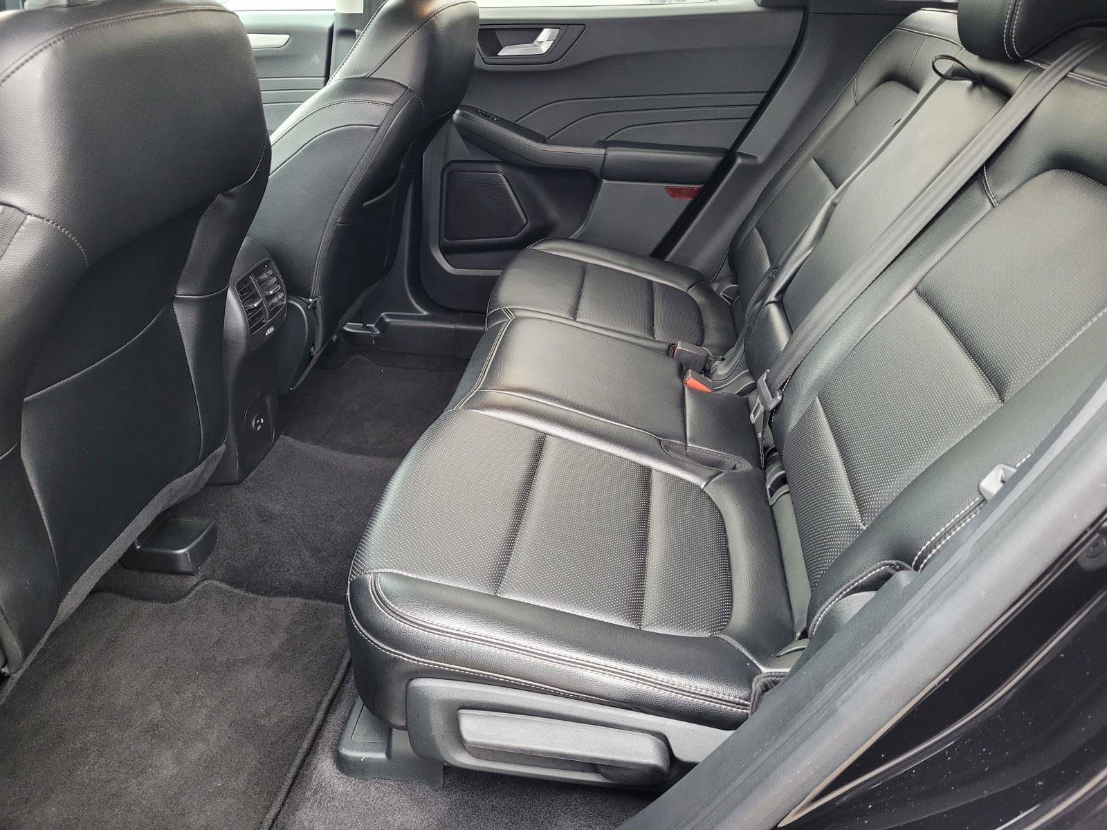 Used 2022 Ford Escape SEL image 19