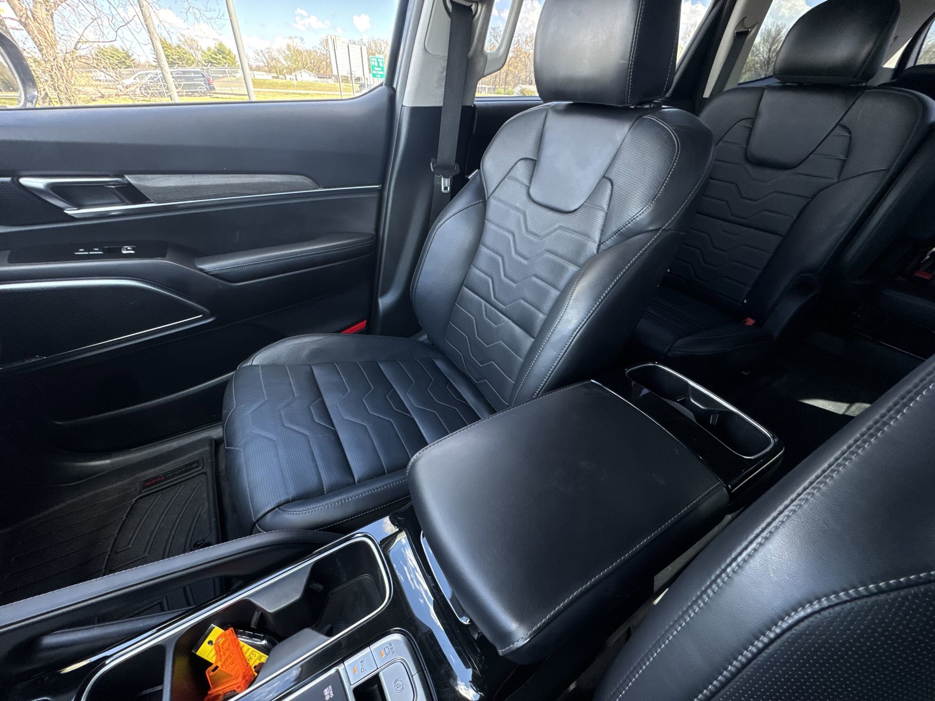 Used 2022 Kia Telluride SX w/ SX Prestige Package AWD/4WD image 21