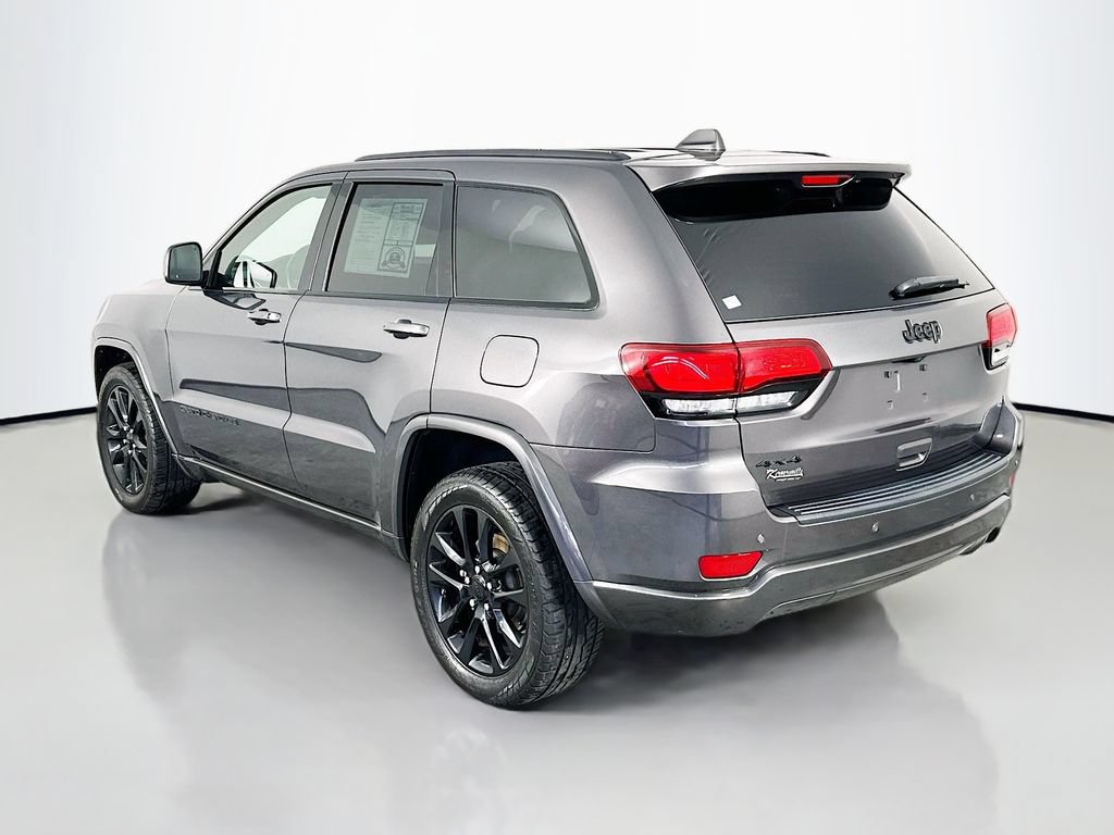 Used 2021 Jeep Grand Cherokee Laredo X AWD/4WD image 5