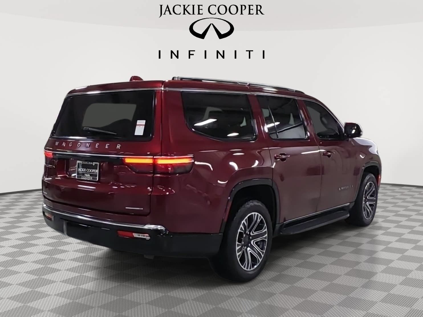 Used 2022 Jeep Wagoneer Series III w/ Rear Seat Video Group 1 AWD/4WD image 5