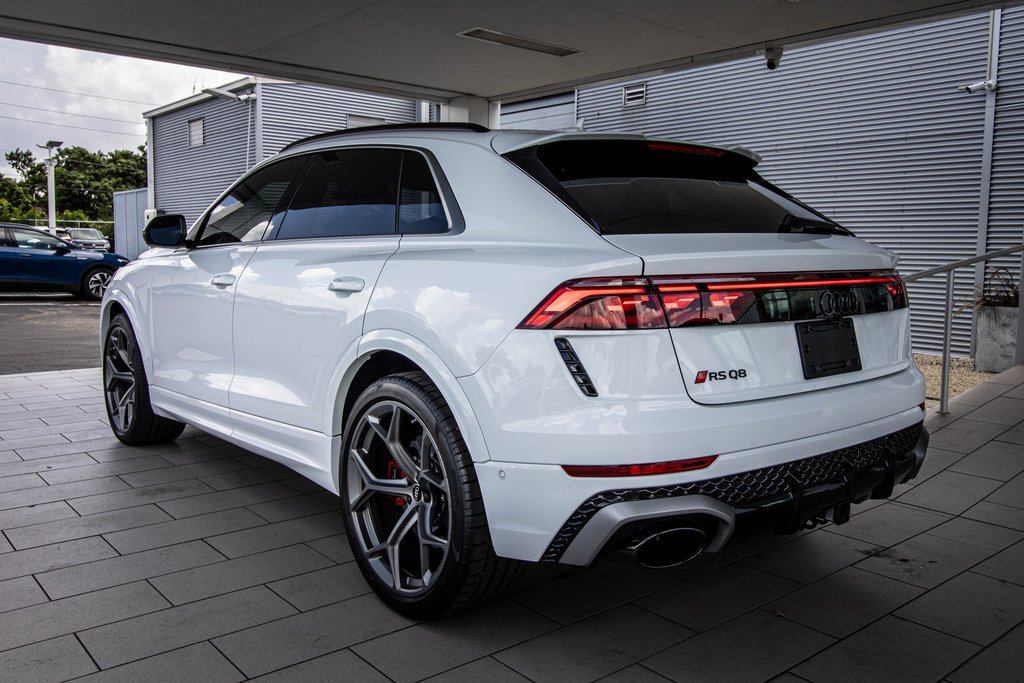 Used 2025 Audi RS Q8 performance image 12