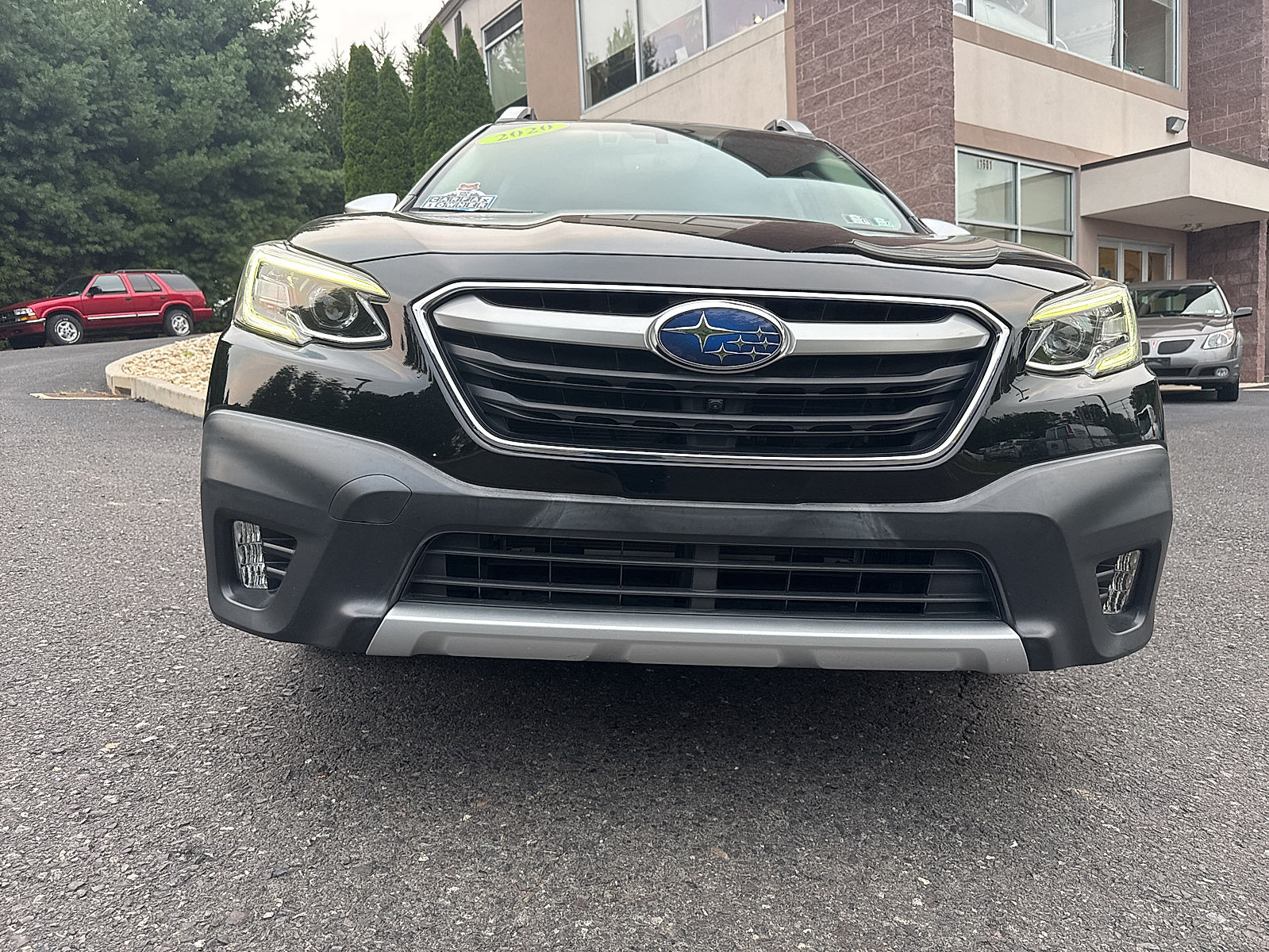Used 2020 Subaru Outback Touring XT AWD/4WD image 12
