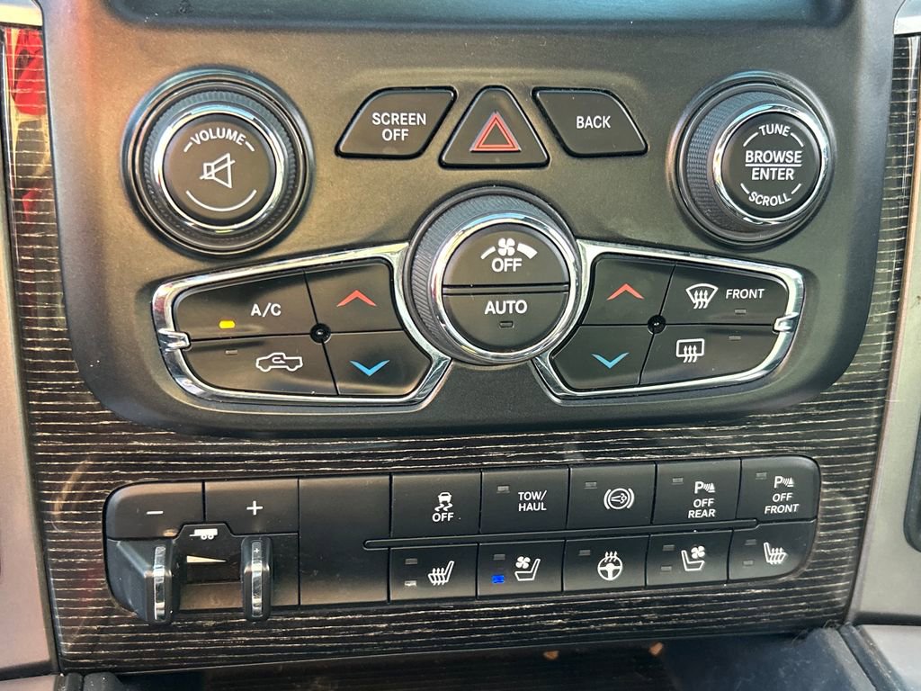 Used 2016 RAM 2500 Limited AWD/4WD image 12