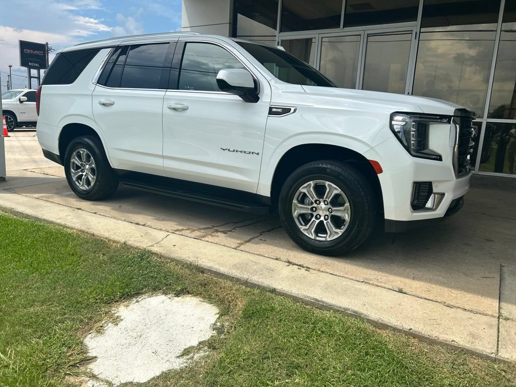 Certified 2023 GMC Yukon SLE RWD image 2