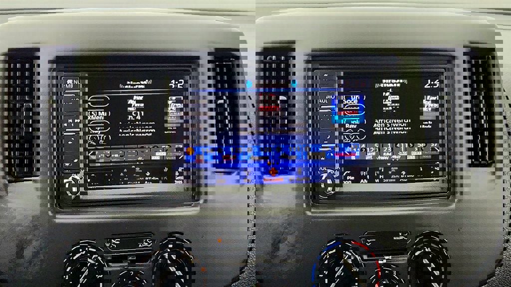 Used 2020 Nissan NV200 SV w/ Back Door Glass Package FWD image 18