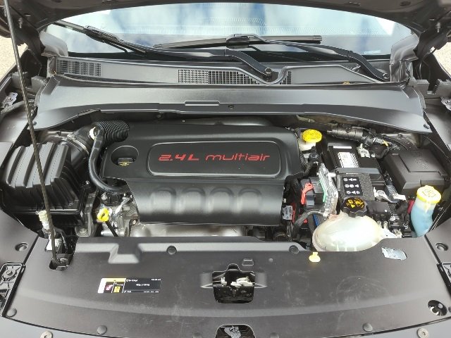 Certified 2022 Jeep Compass Latitude image 25