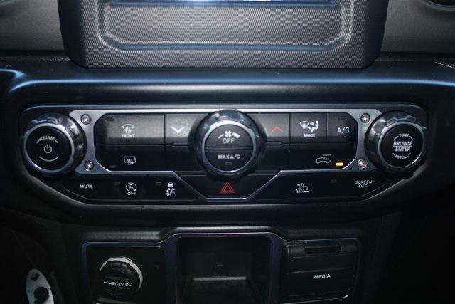 Used 2022 Jeep Wrangler Sport image 15