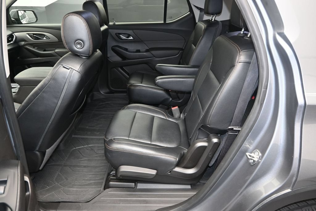Used 2019 Chevrolet Traverse LT FWD image 17