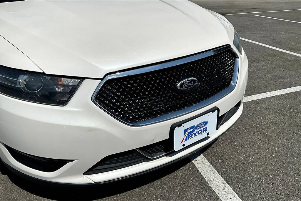 Used 2016 Ford Taurus SHO w/ Equipment Group 401A AWD/4WD image 30