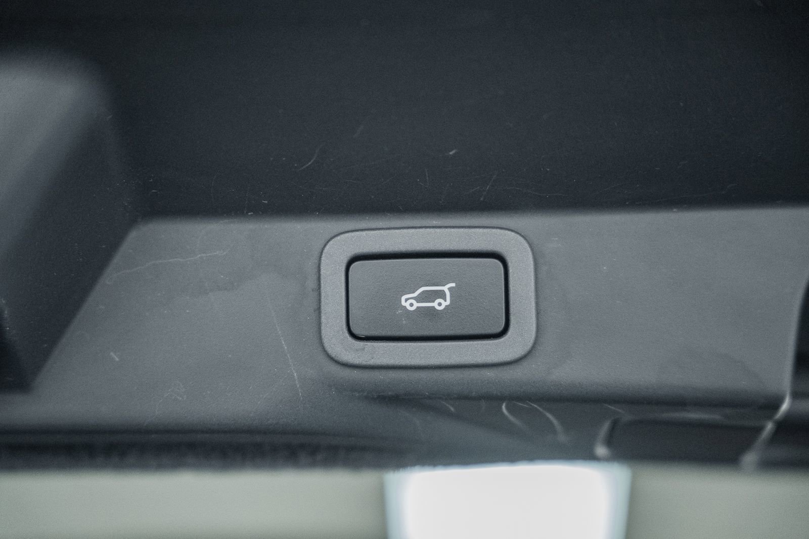 Used 2019 Land Rover Range Rover Sport SVR image 13