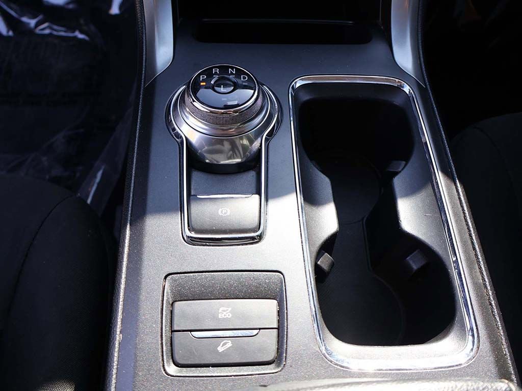 Used 2020 Ford Fusion SE image 49