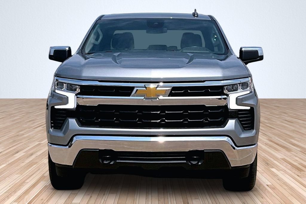 Used 2024 Chevrolet Silverado 1500 LT AWD/4WD image 3