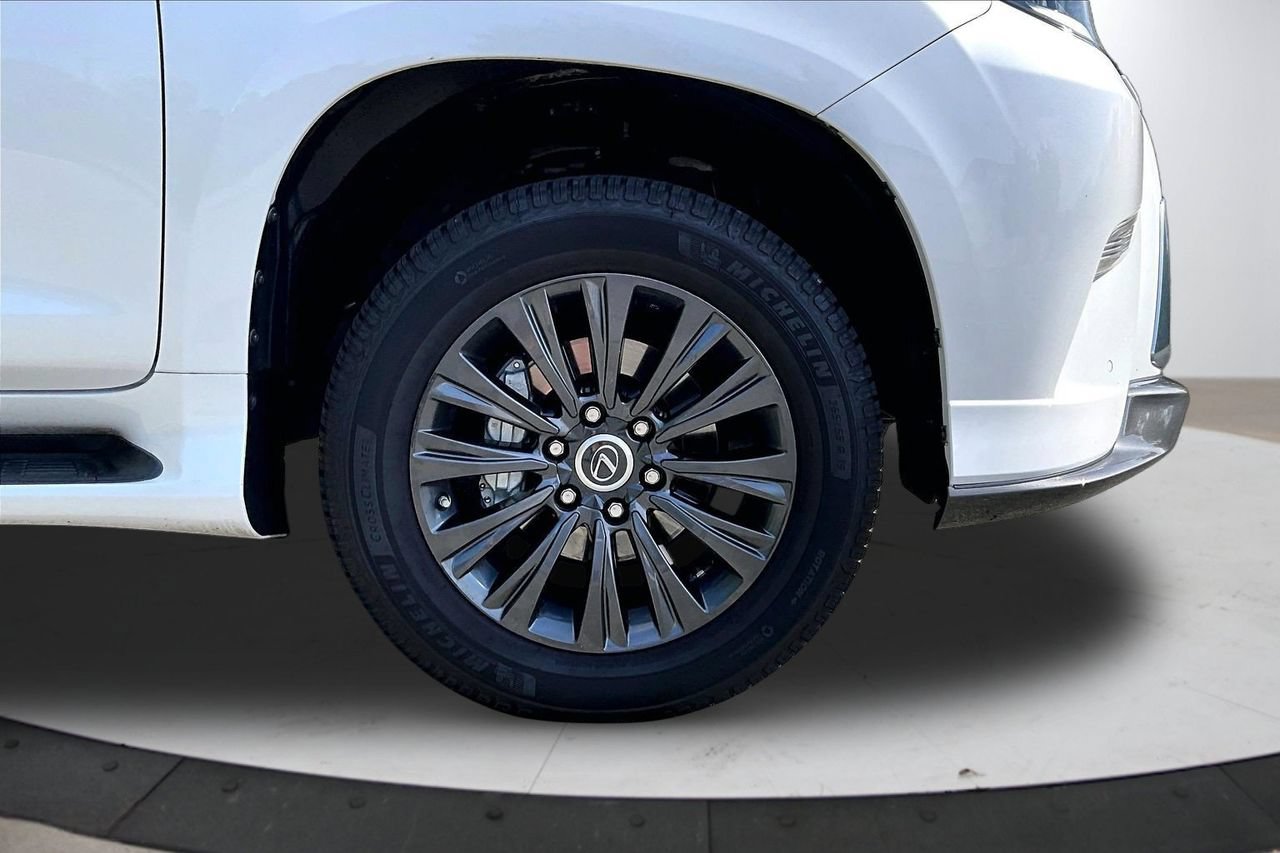 Used 2020 Lexus GX 460 Premium AWD/4WD image 35