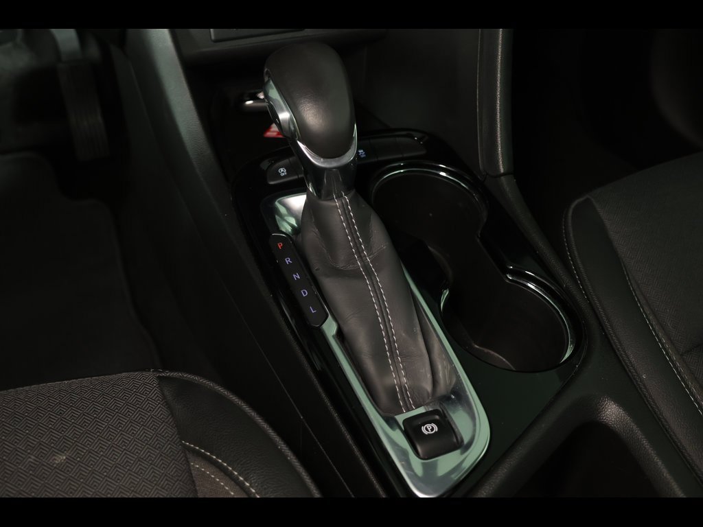 Used 2021 Buick Encore GX Select image 26