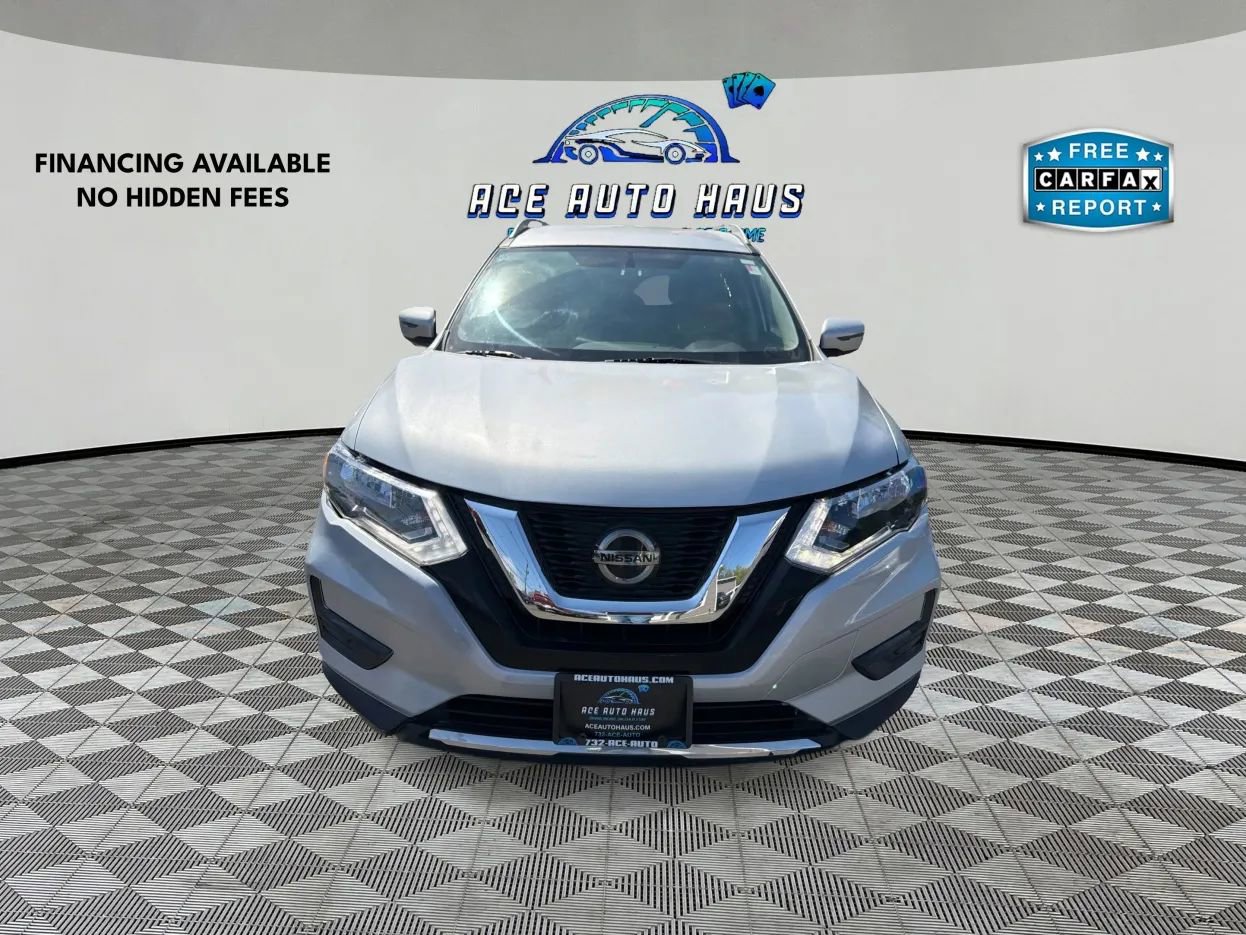 Used 2018 Nissan Rogue SV AWD/4WD image 2