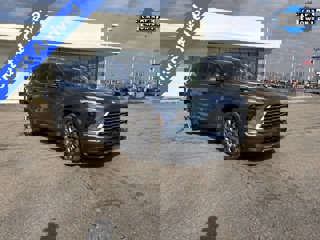 Used 2025 Buick Enclave Preferred image 1