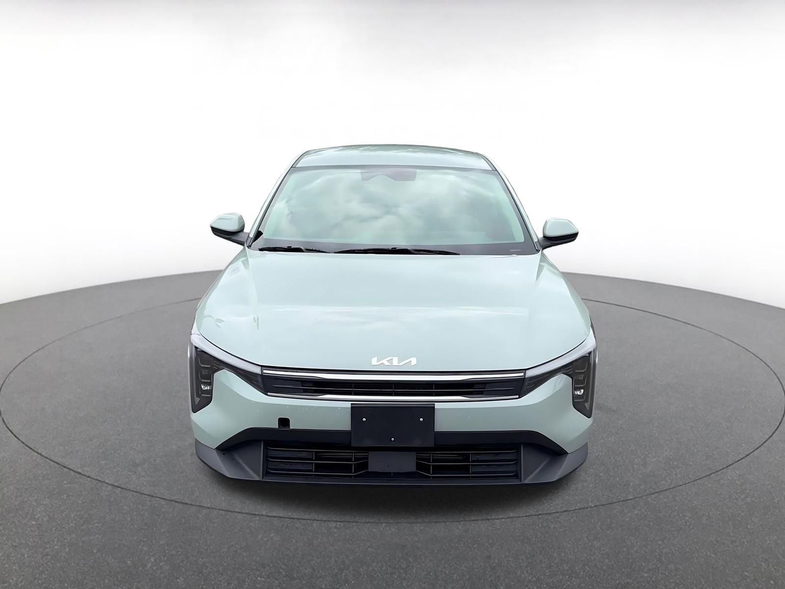 Used 2025 Kia K4 FWD image 3