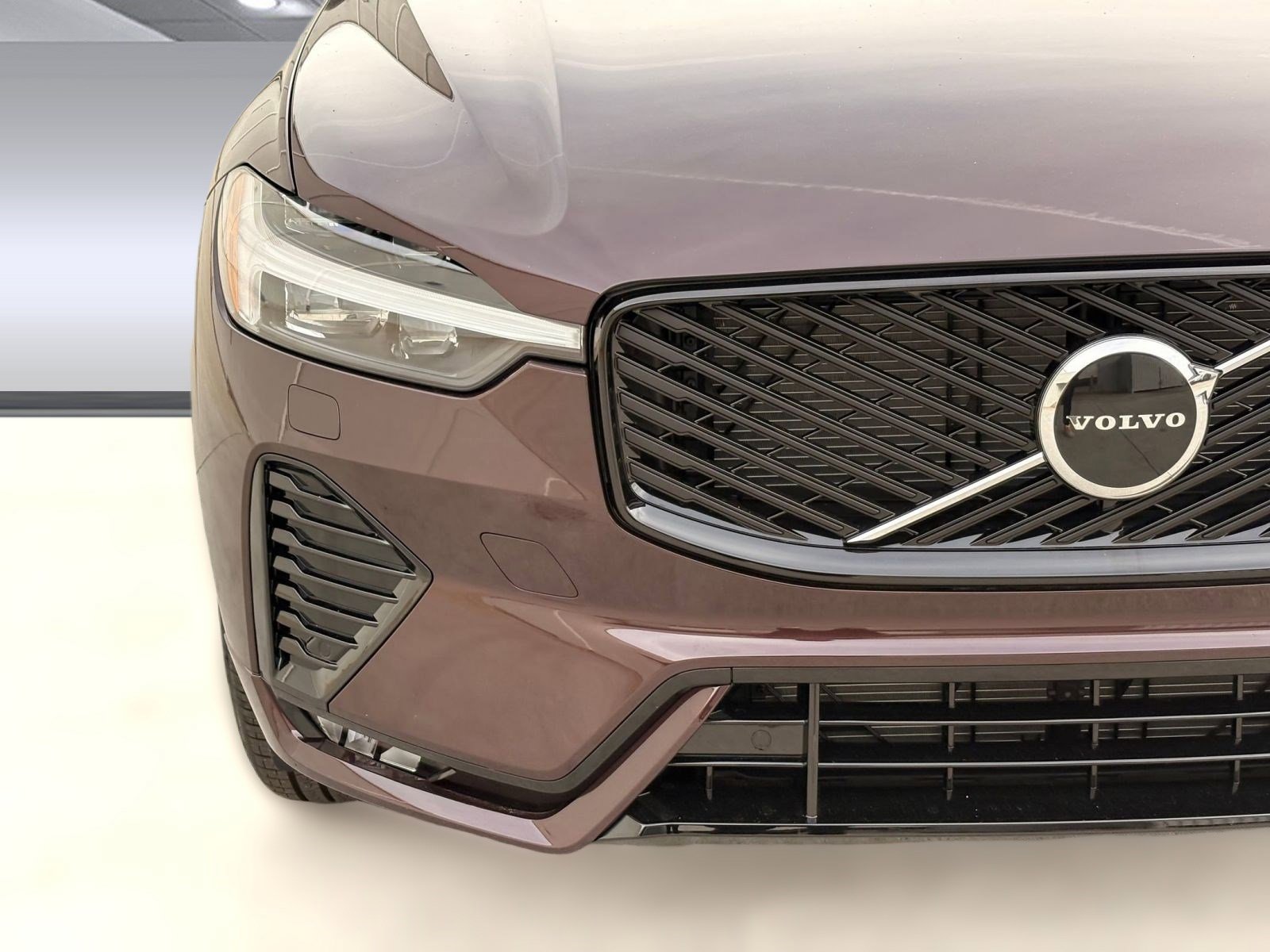 New 2026 Volvo XC60 B5 Core w/ Climate Package image 11