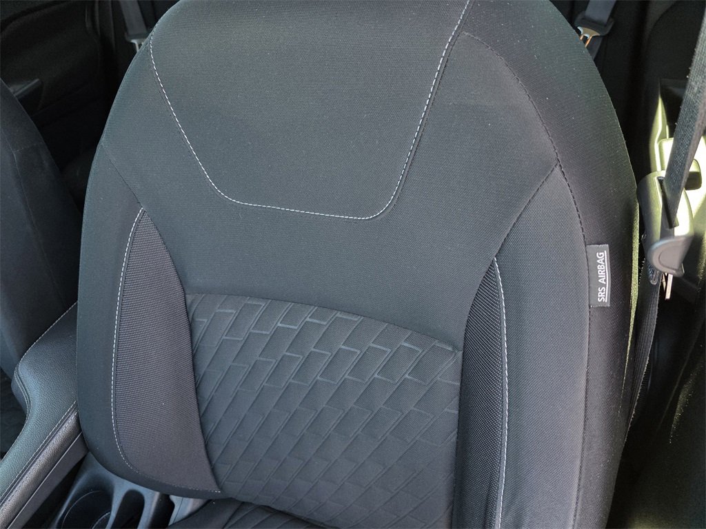 Used 2022 Nissan Kicks S image 10