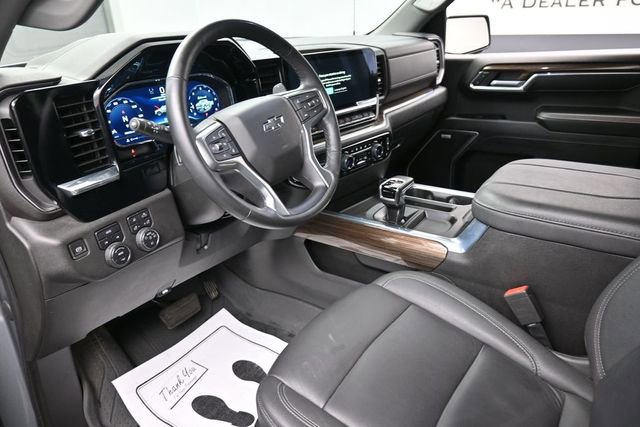 Certified 2023 Chevrolet Silverado 1500 RST w/ Convenience Package II AWD/4WD image 18