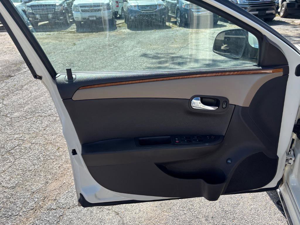 Used 2011 Chevrolet Malibu LT w/ Interface Package FWD image 10