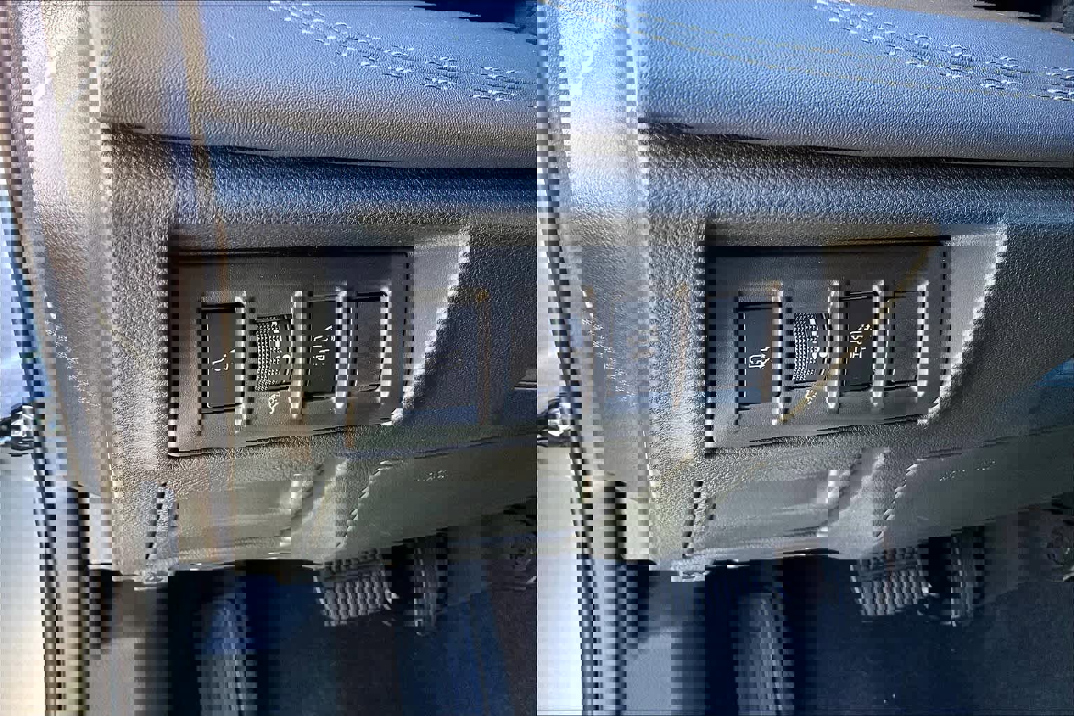 New 2025 Subaru Outback Limited image 18