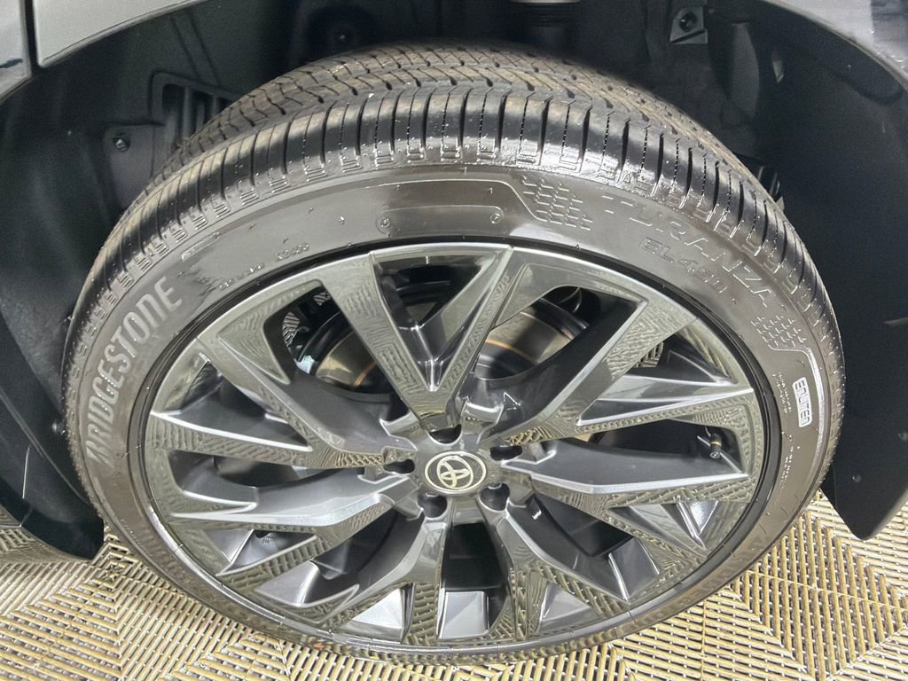 Used 2025 Toyota Crown Signia w/ Advanced Technology Package AWD/4WD image 21